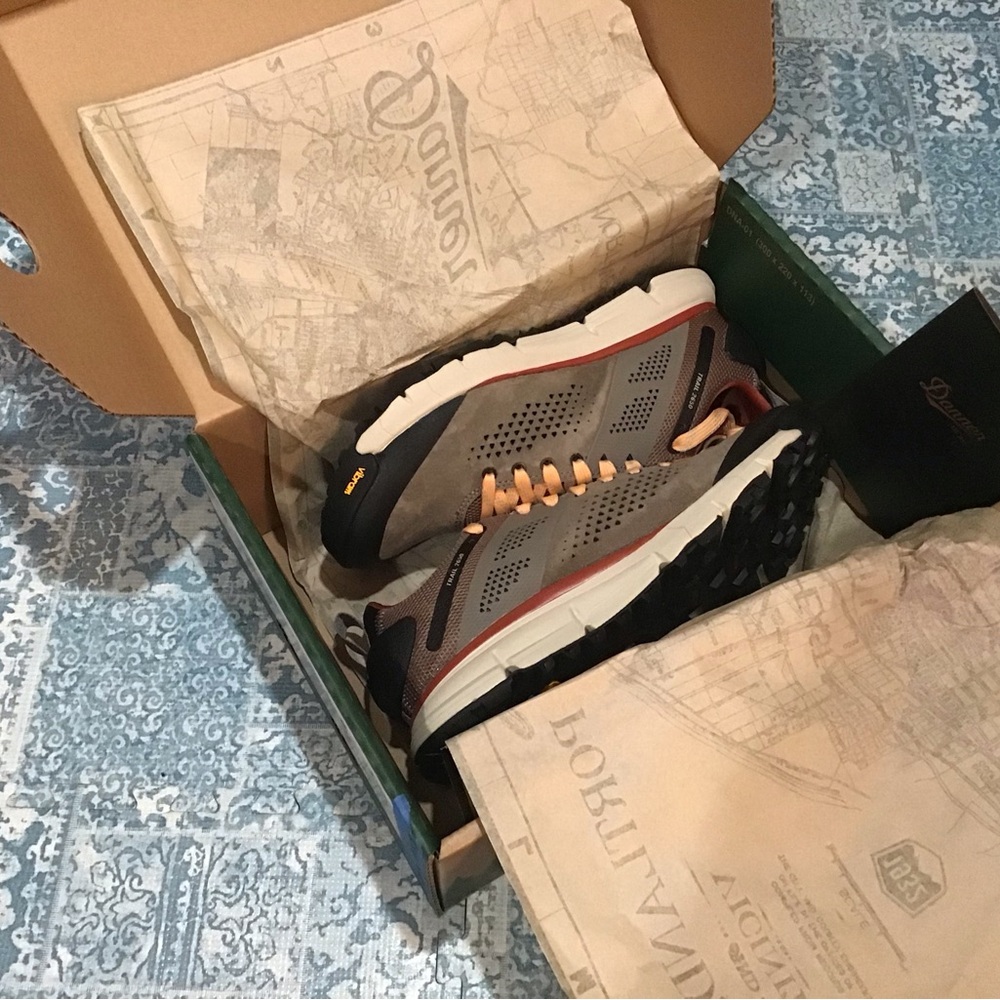 NWT Danner Women’s Trail 2650 Running Shoes - Women’s 8